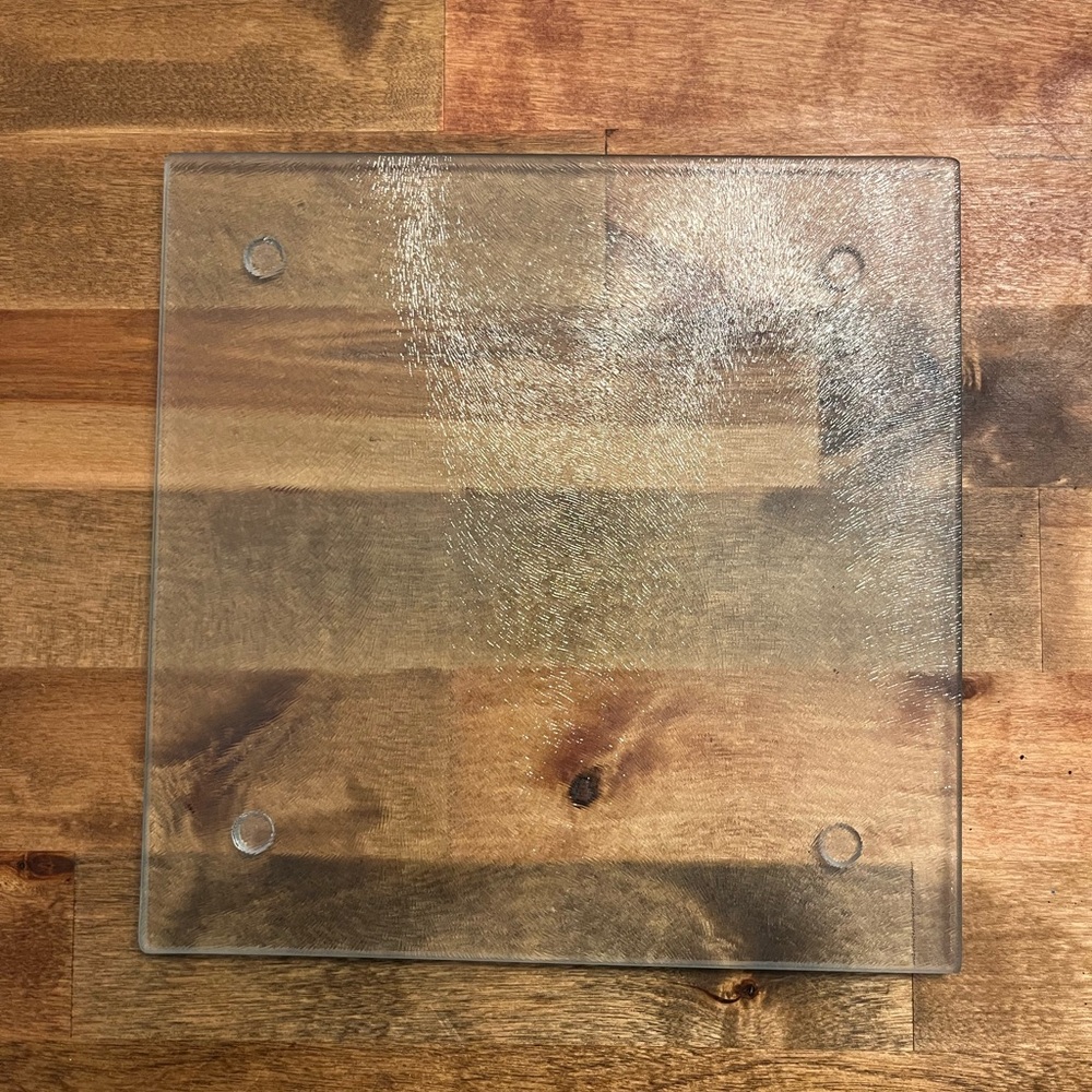 Textured Glass Square cutting board - Picture 2 of 4